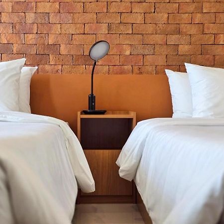 פיטסנולוק Wangkaew Hotel מראה חיצוני תמונה