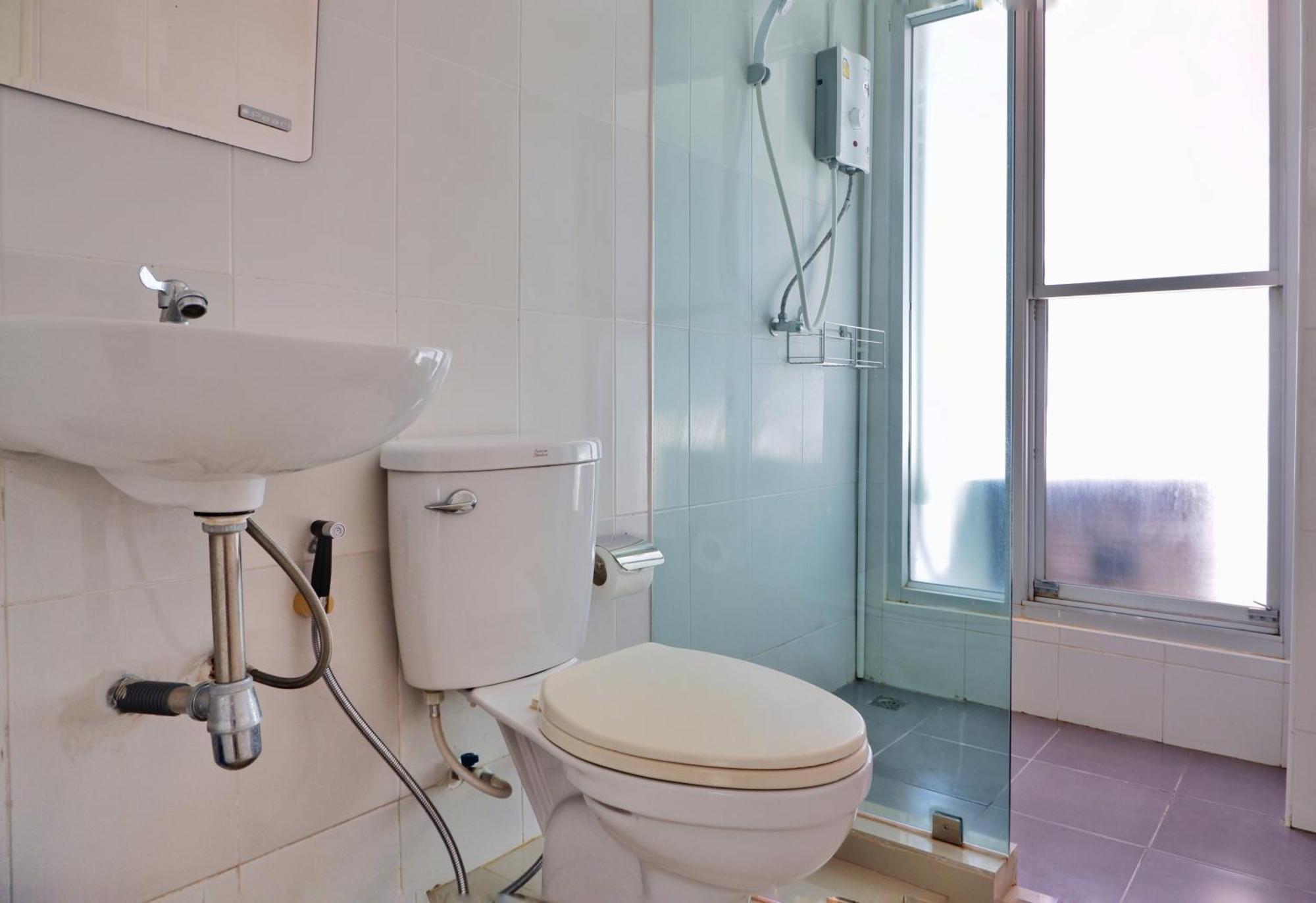 פיטסנולוק Wangkaew Hotel חדר תמונה